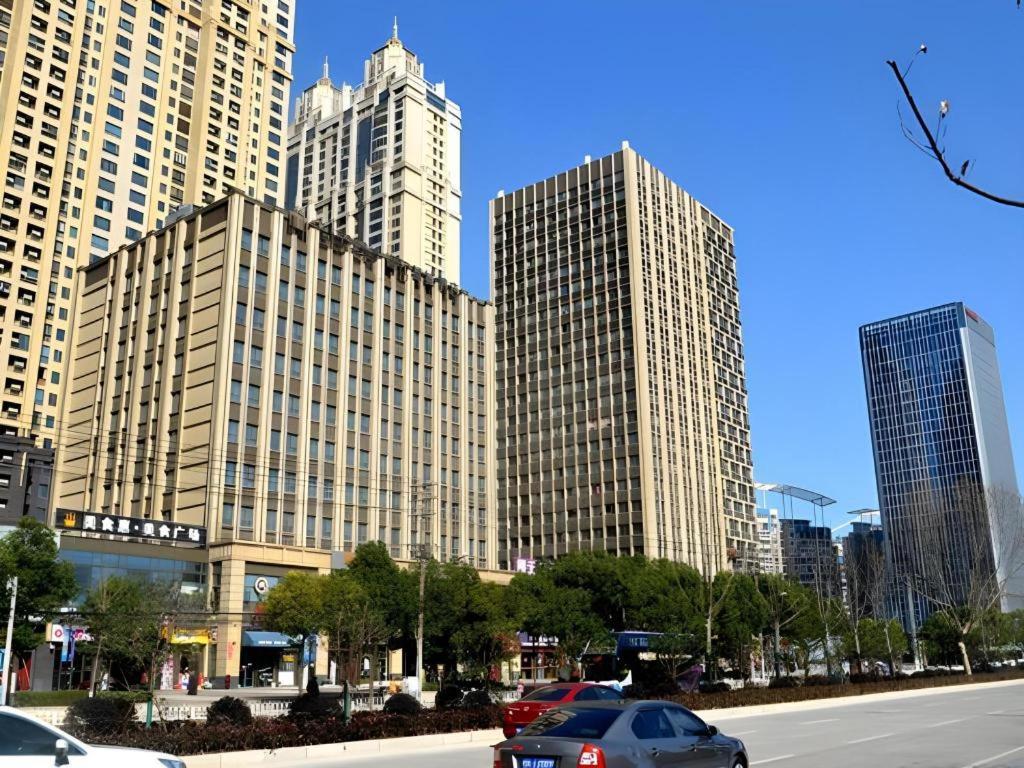 锦江都城武汉武昌江滩积玉桥地铁站酒店 外观 照片